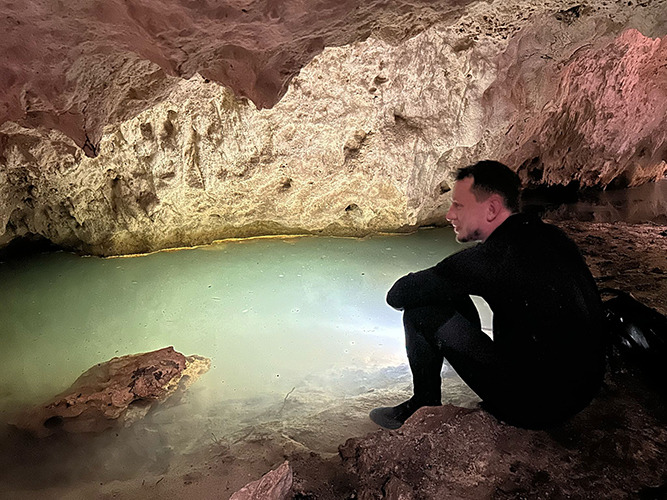 Náš nový instruktor jeskynního potápění Tomáš Burian. Gratulujeme foto (c) Speleoaquanaut