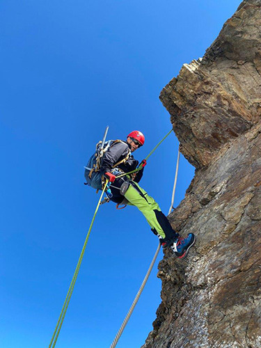 Výstup na horu Mőnch, 4107 m.n.m., Švýcarské Alpy foto (c) Kanta 2022