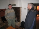 Zdenko Hochmuth (vlevo) při rozhovoru s náčelníkem Danem (foto: DrK) Skalistý potok, 2.2.2012