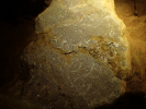 Kalcitová hornina vápenec v jeskyni ve Sv. Janu pod Skalou foto (c) DrKozel
